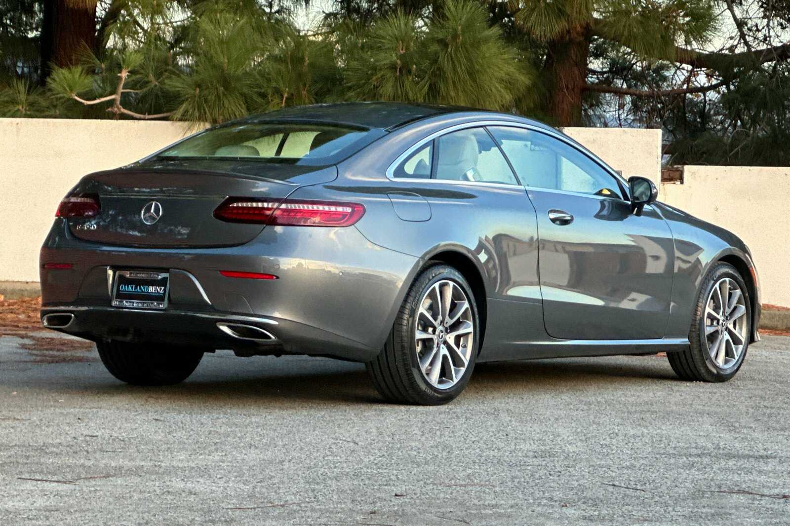 2023 Mercedes Benz E 450 Coupe photo 4