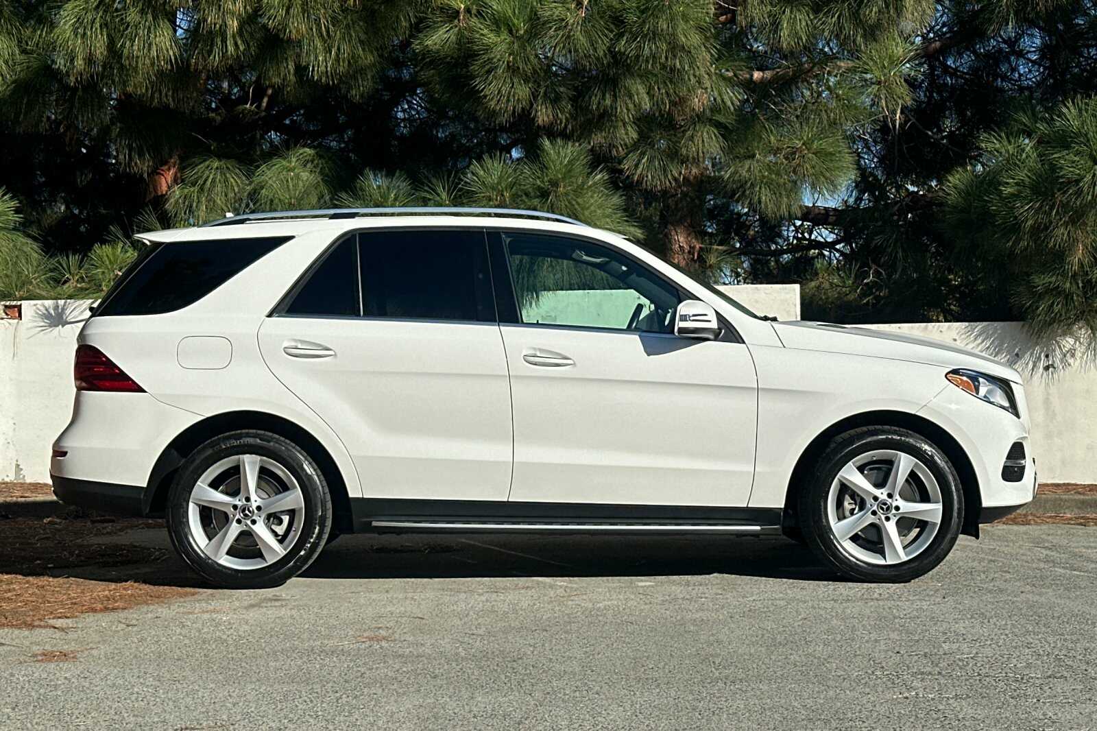 2017 Mercedes Benz GLE 350 photo 3