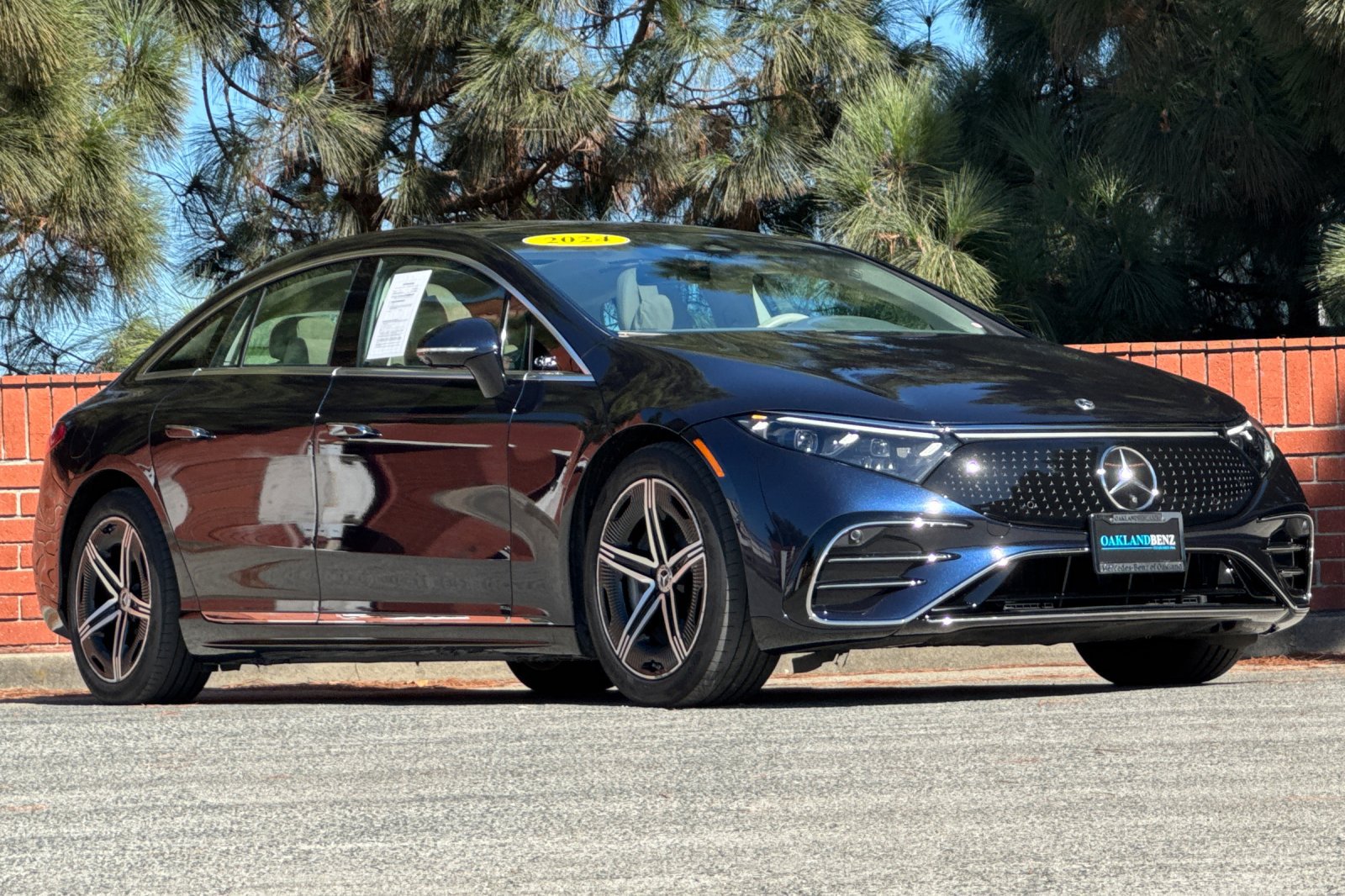 Used 2024 Mercedes-Benz EQS Base with VIN W1KCG2EB8RA047417 for sale in Oakland, CA