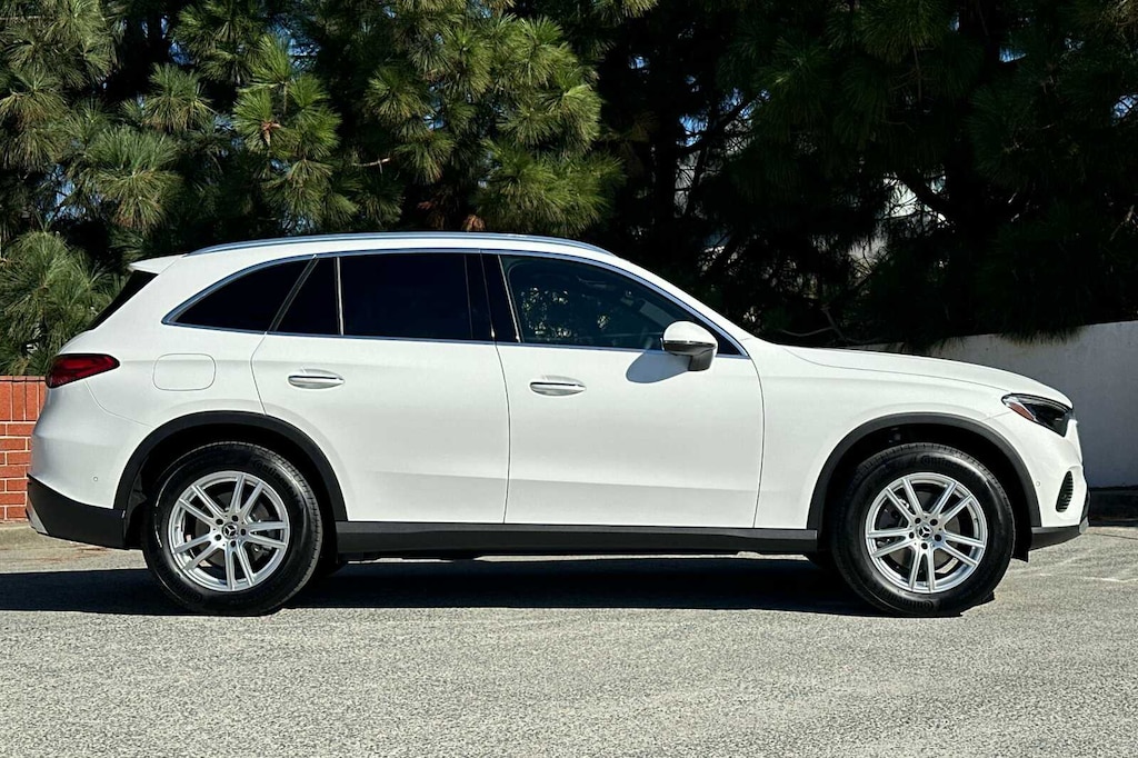 Certified 2025 Mercedes-Benz GLC GLC 300 4D Sport Utility SUV
