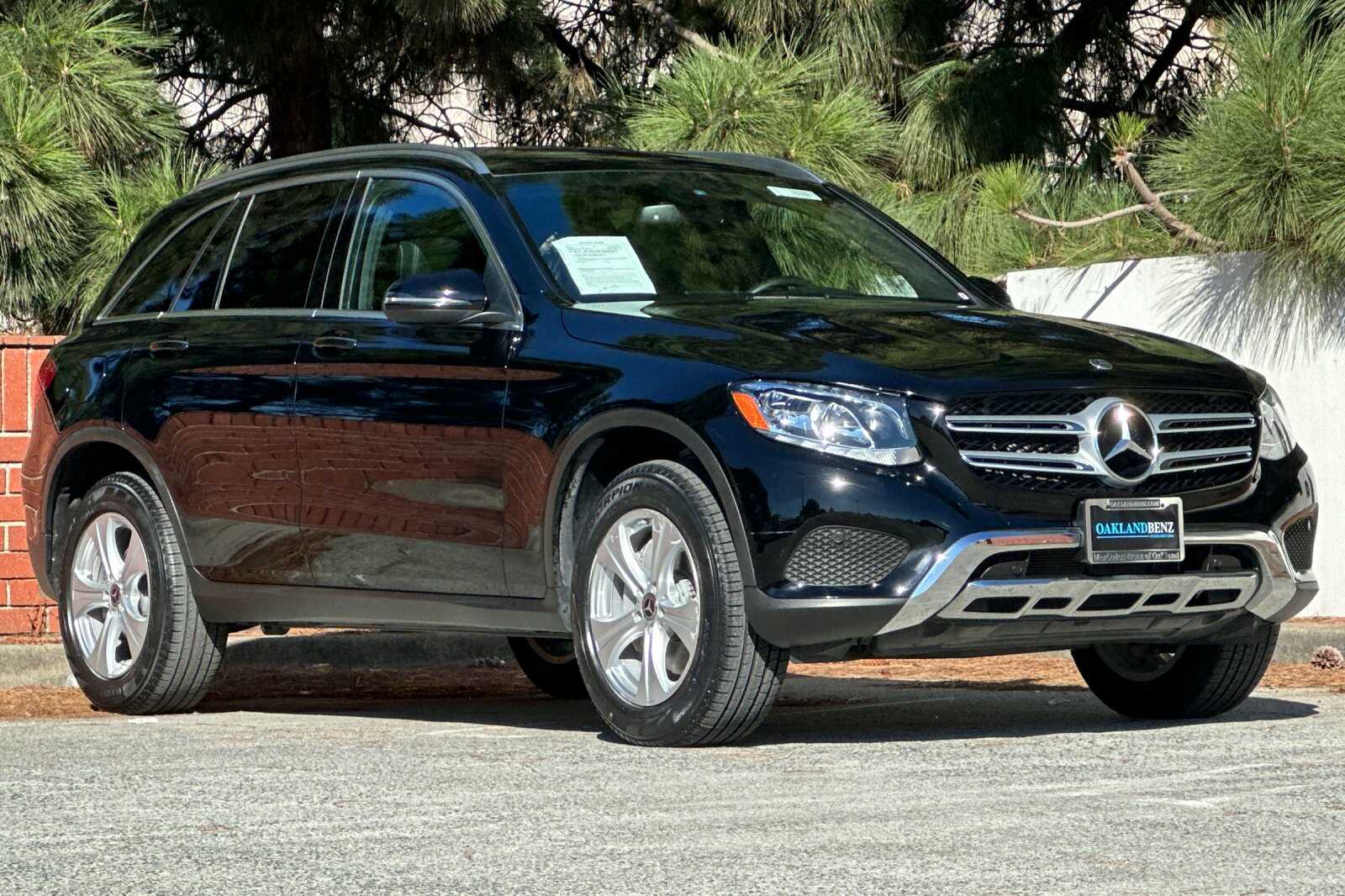 2018 Mercedes Benz GLC 300 photo 2