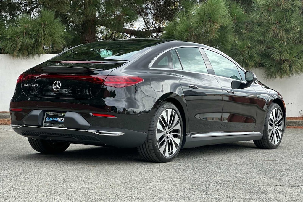 New 2026 Mercedes-Benz EQE 4D Sedan Sedan