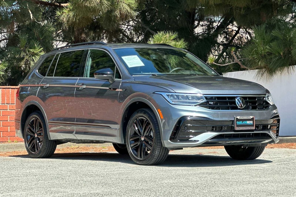 Used 2022 Volkswagen Tiguan 2.0T SE R-Line Black 4D Sport Utility SUV