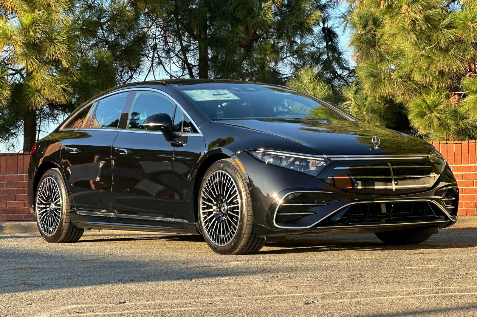 2026 Mercedes Benz EQS Sedan 450 photo 2