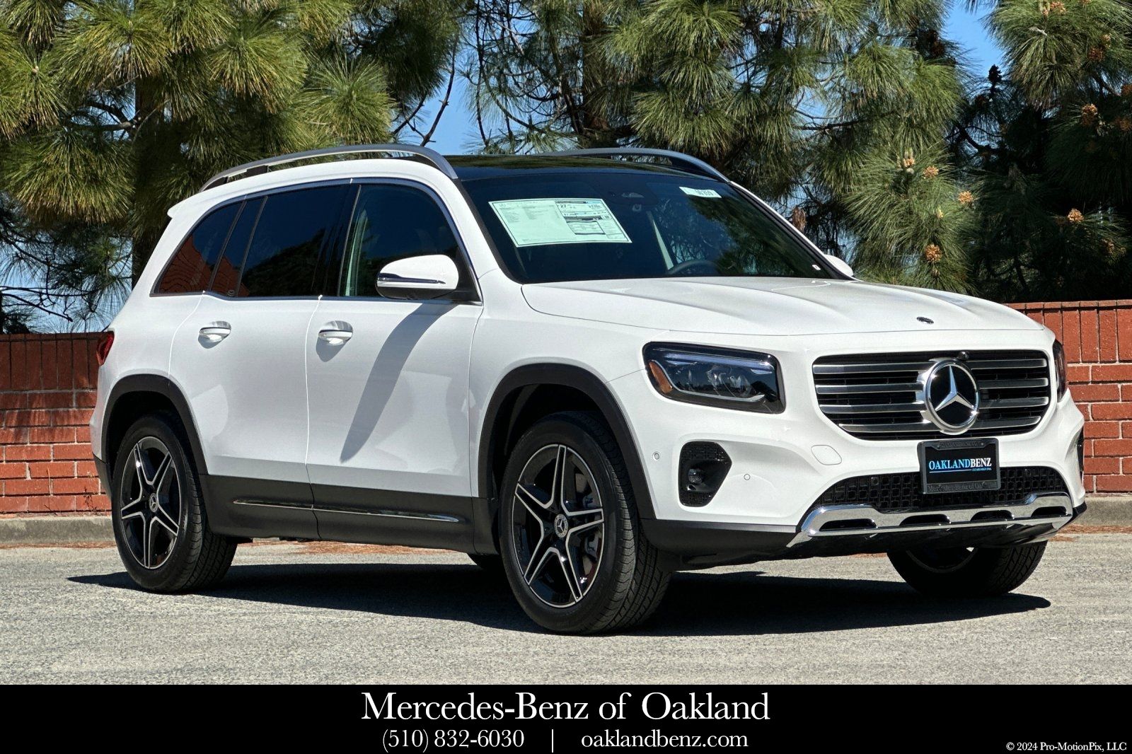 2026 Mercedes-Benz GLB GLB 250 4MATIC's photo