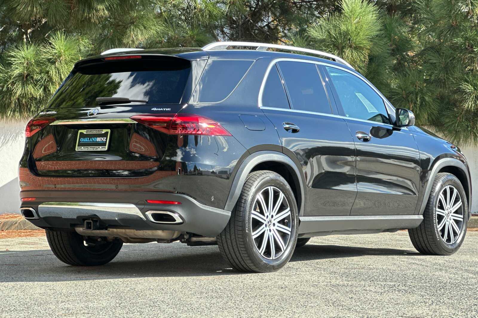 2025 Mercedes Benz GLE 450e 4MATIC photo 4