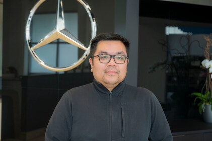 Staff member Wilson Huang from b42df6805edd