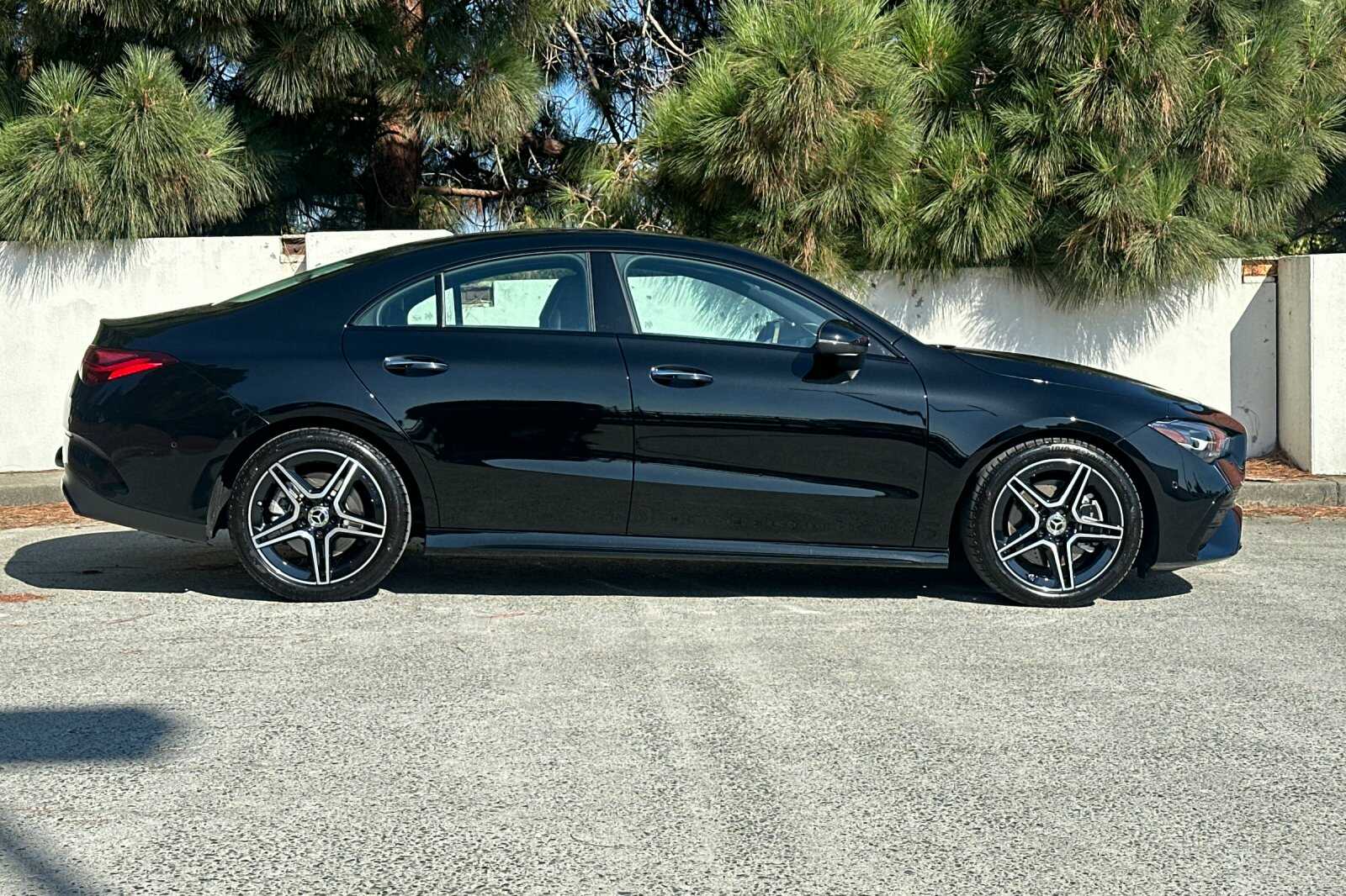 2025 Mercedes Benz CLA 250 photo 3