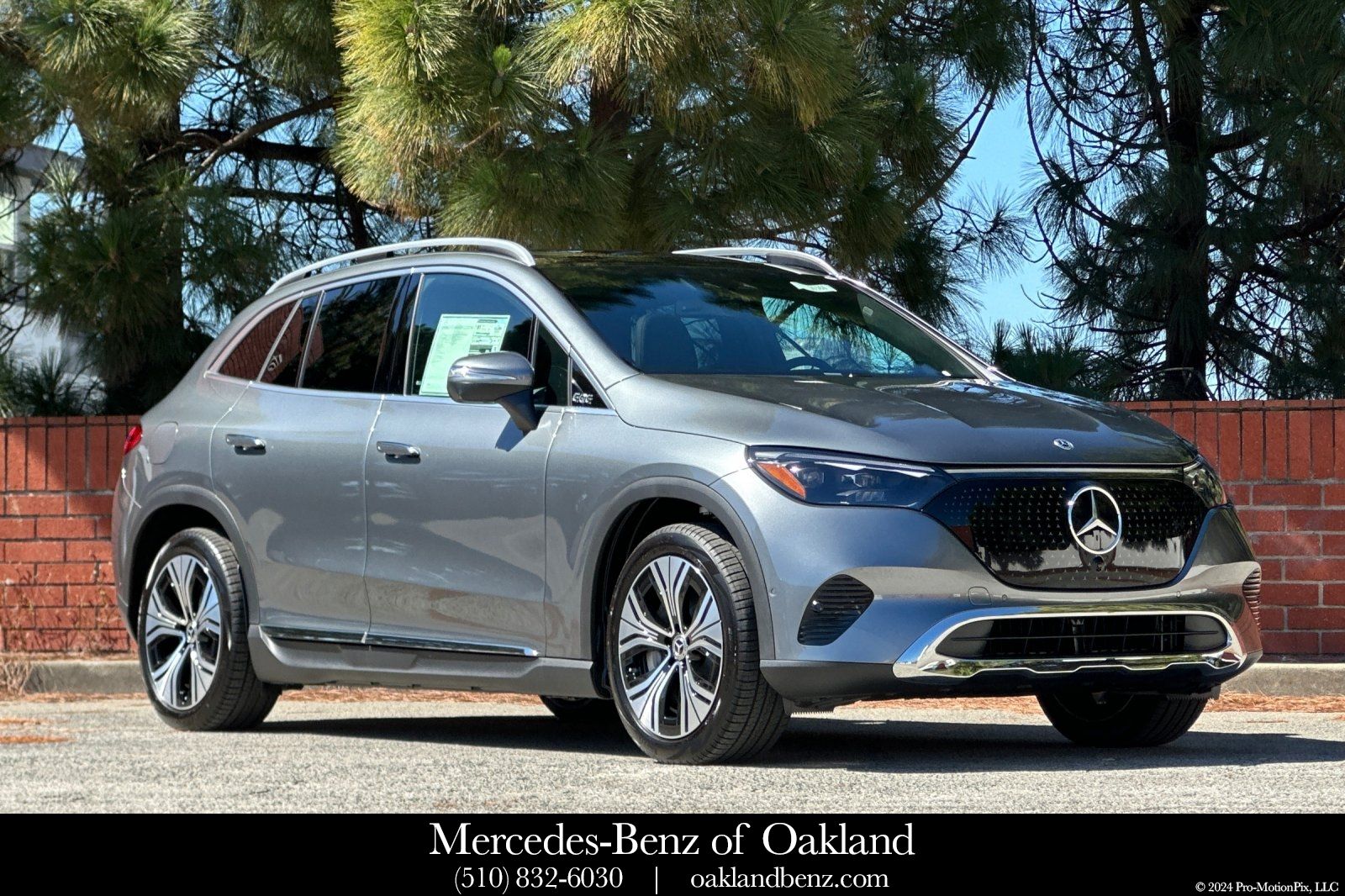 2026 Mercedes-Benz EQE SUV EQE 320 4MATIC's photo