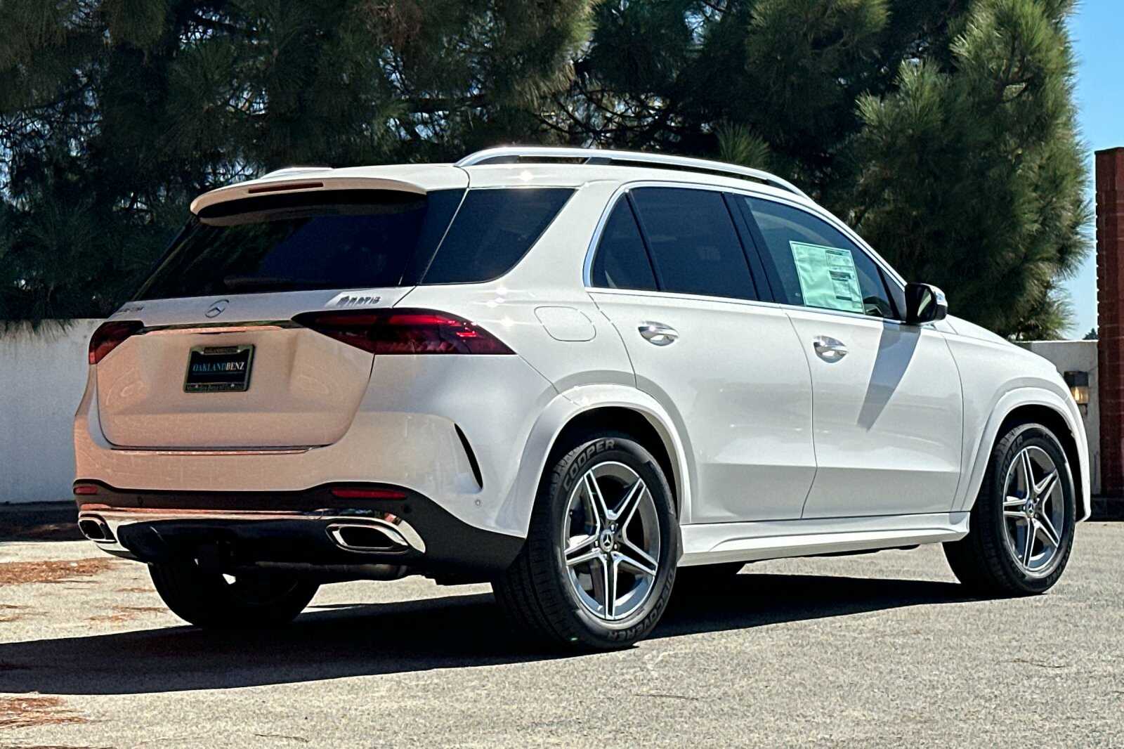 2026 Mercedes Benz GLE 450 4MATIC photo 2