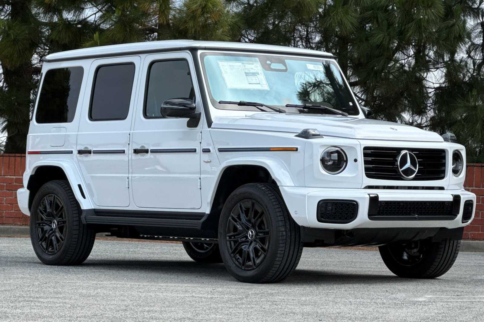 2025 Mercedes Benz G photo 2