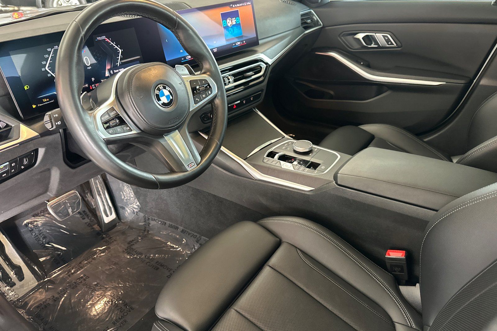 2023 BMW 3 Series 330i - Photo 10