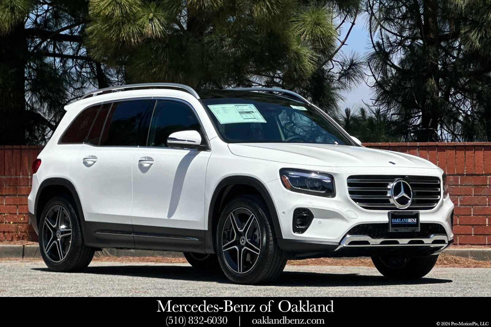 2026 Mercedes-Benz GLB GLB 250 4MATIC's photo