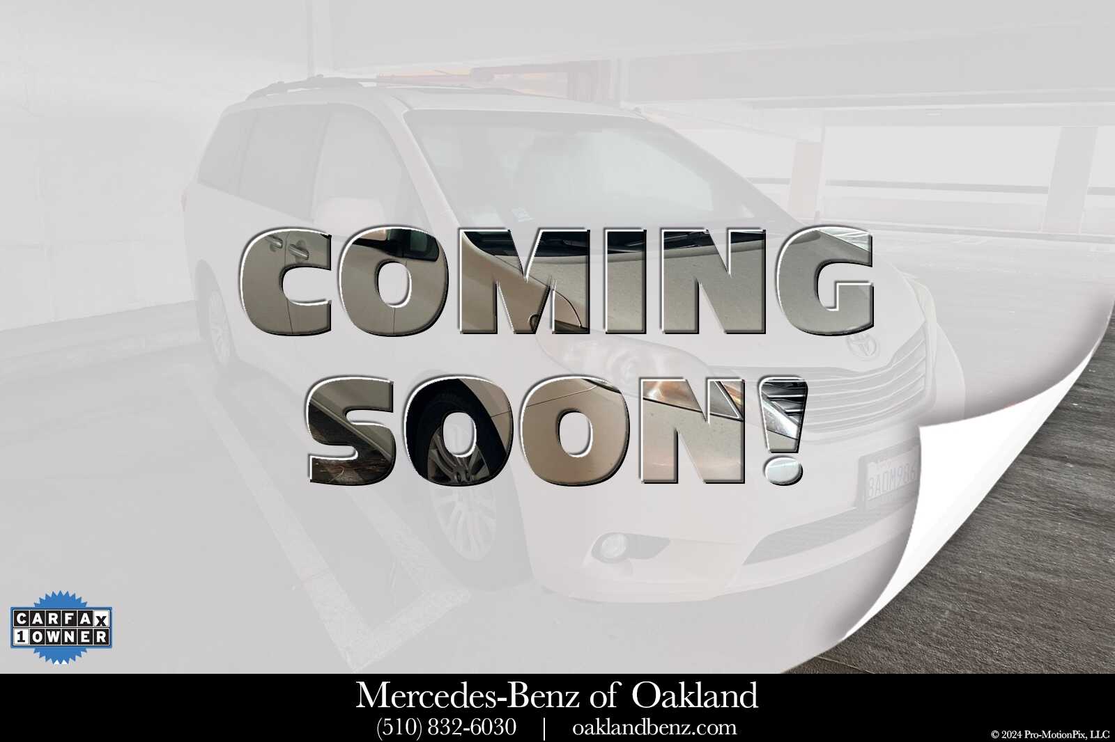 2017 Toyota Sienna XLE's photo