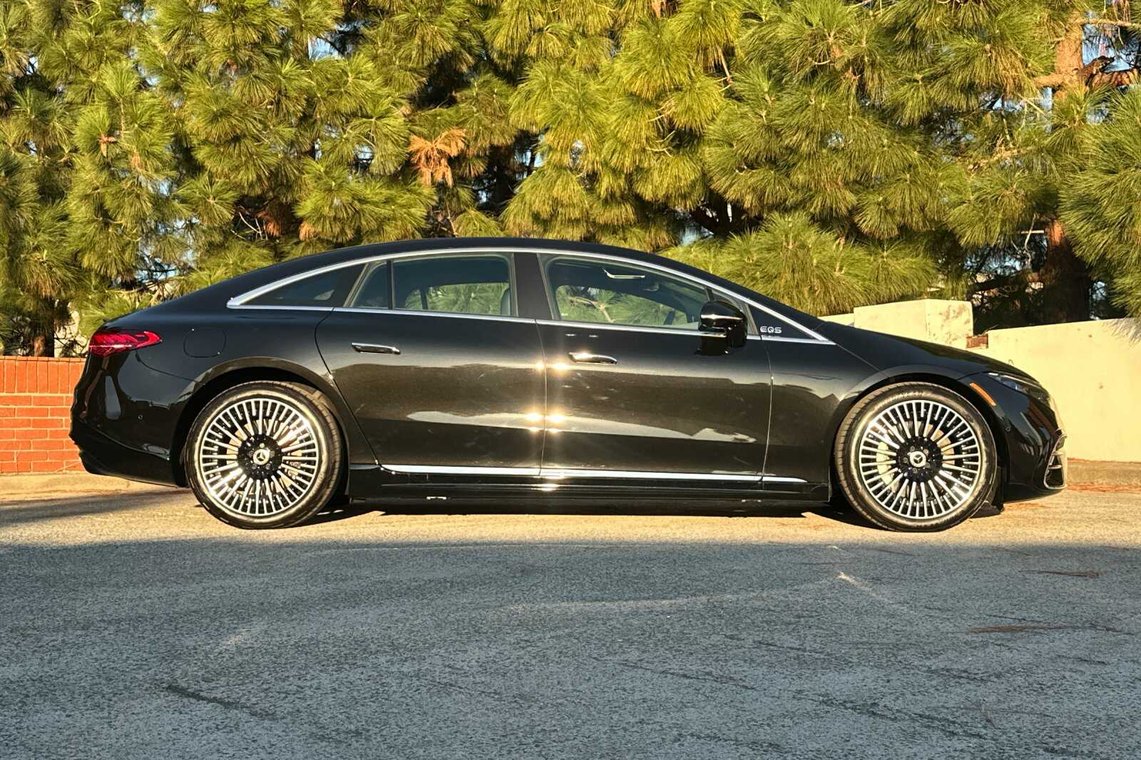 2026 Mercedes Benz EQS Sedan 450 photo 3