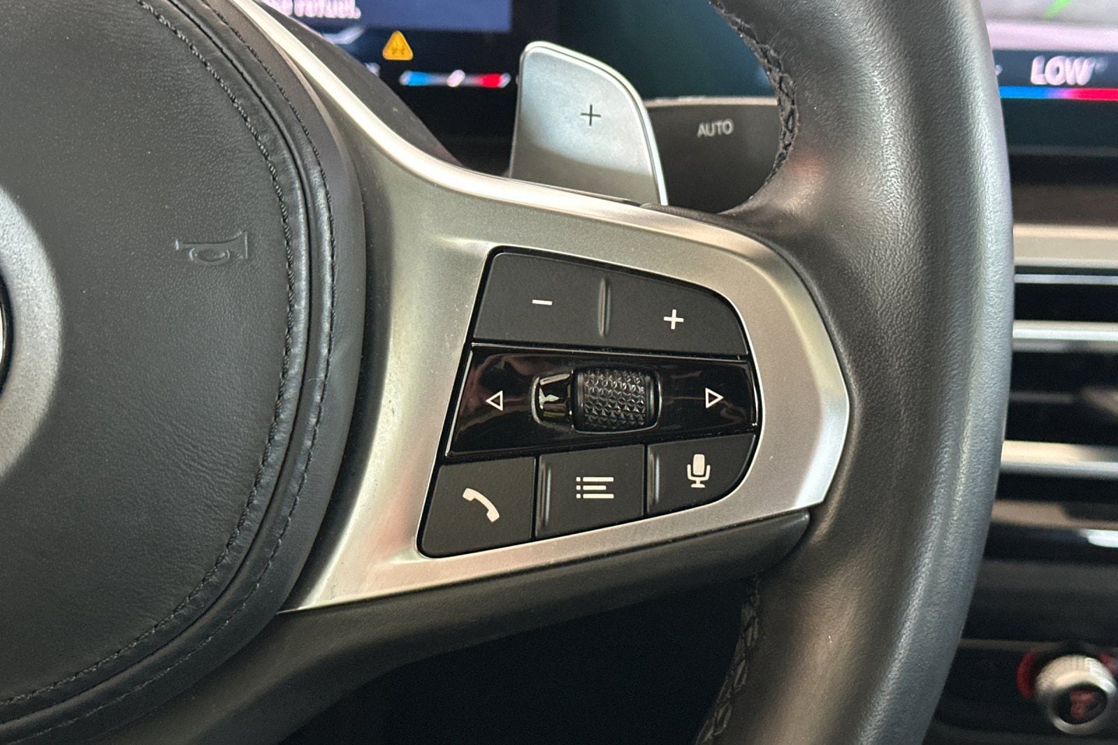 2023 BMW 3 Series 330i - Photo 30