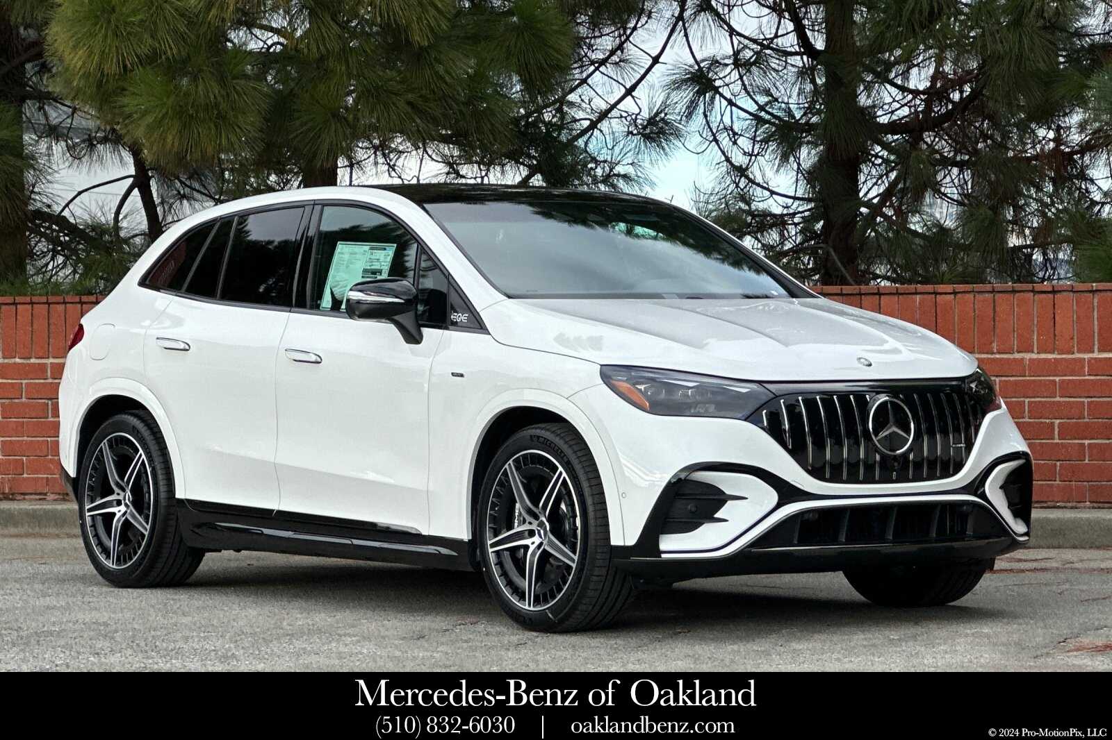 2025 Mercedes-Benz EQE SUV Base's photo