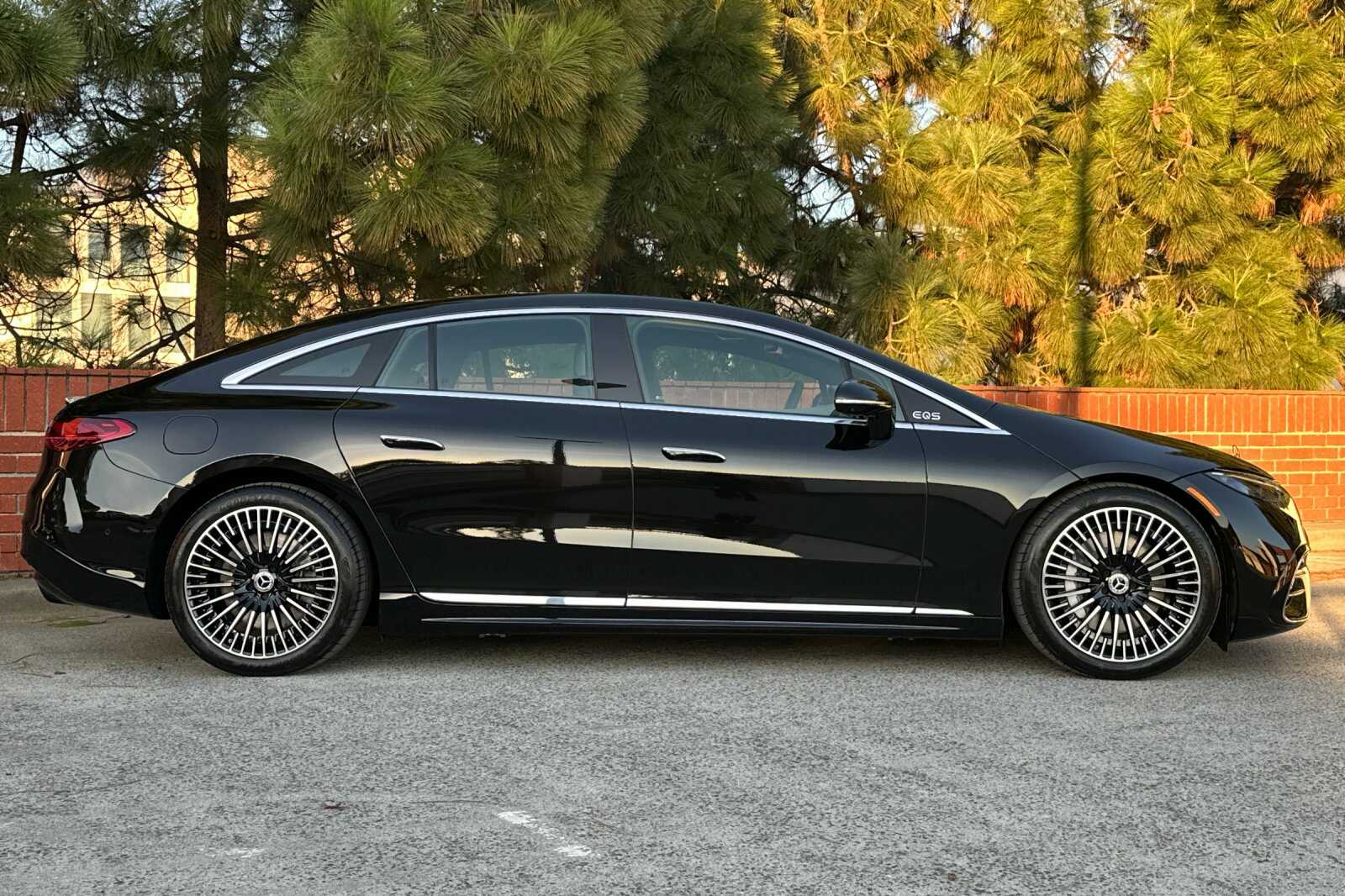 2026 Mercedes Benz EQS Sedan 450 photo 3