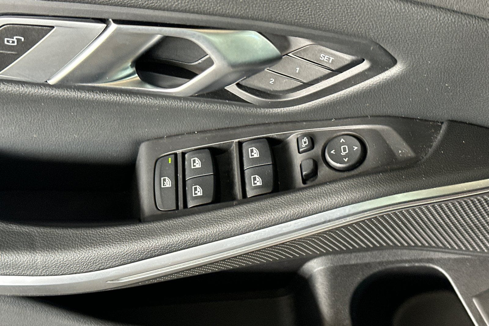 2023 BMW 3 Series 330i - Photo 12
