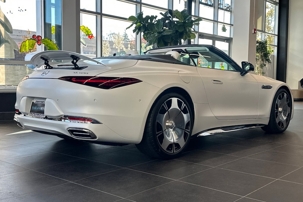 New 2026 Mercedes-Benz Maybach SL 680 Monogram Series 4MATIC Convertible