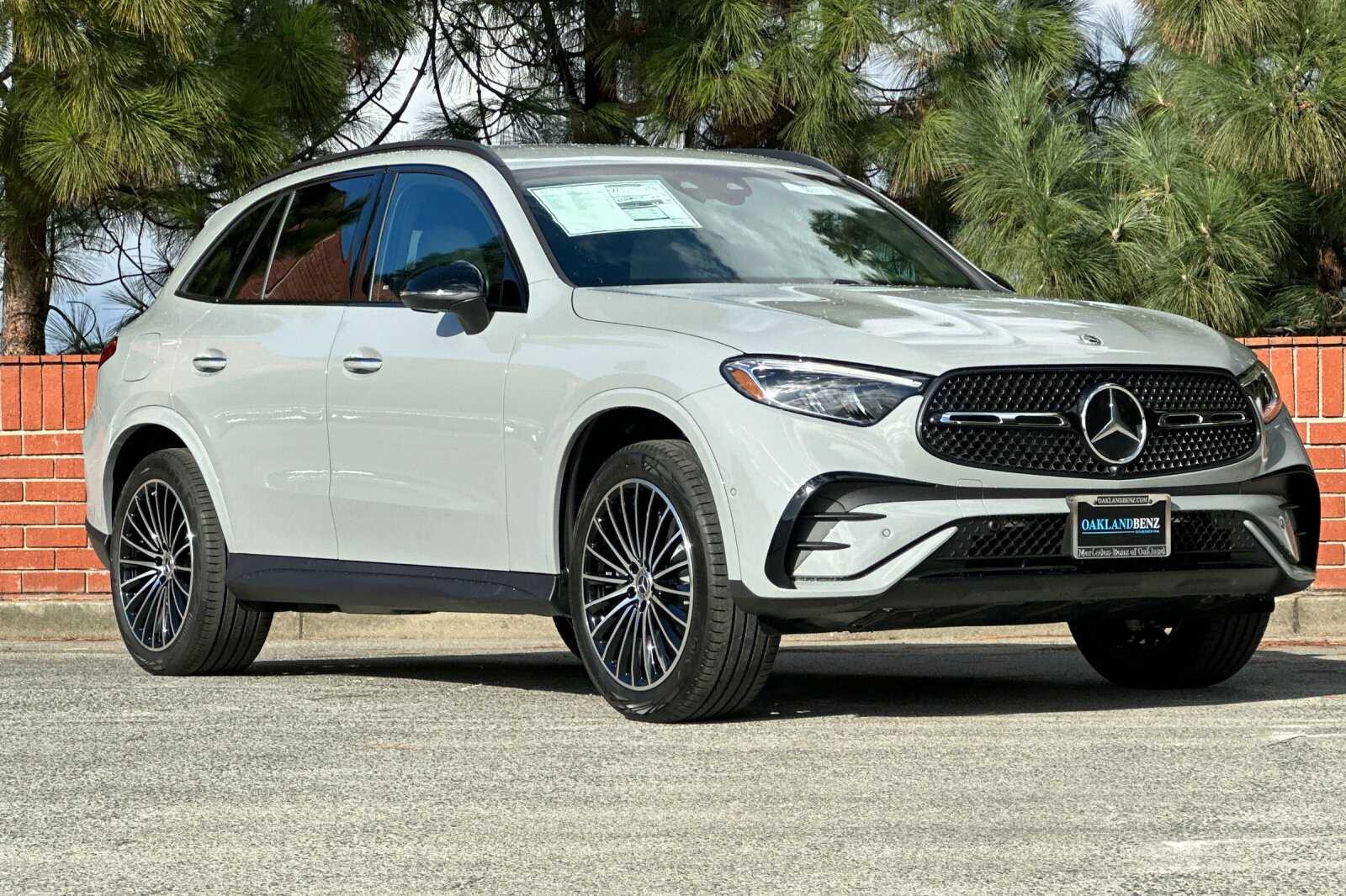 2026 Mercedes Benz GLC 300 photo 2