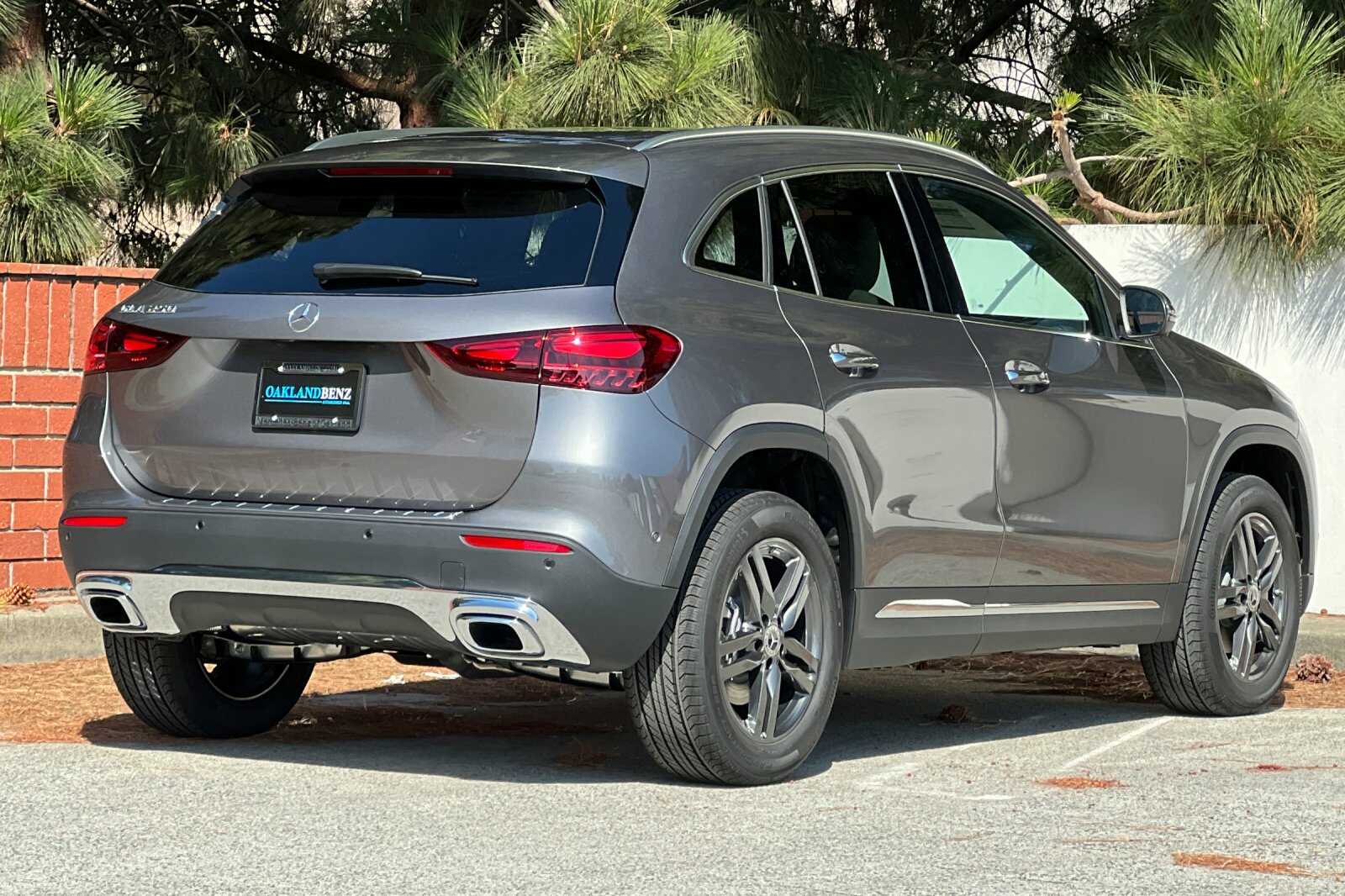 2026 Mercedes Benz GLA 250 photo 2