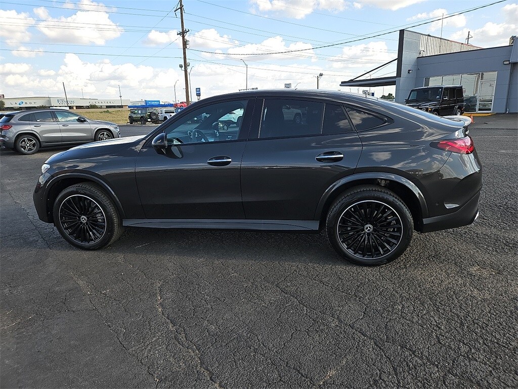2025 Mercedes Benz GLC 300 4MATIC Coupe photo 3