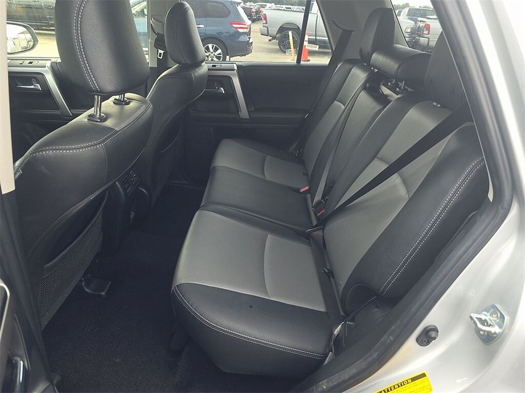 2024 Toyota 4Runner SR5 Premium photo 3