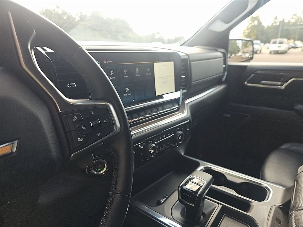 2024 Chevrolet Silverado 1500 LTZ photo 4