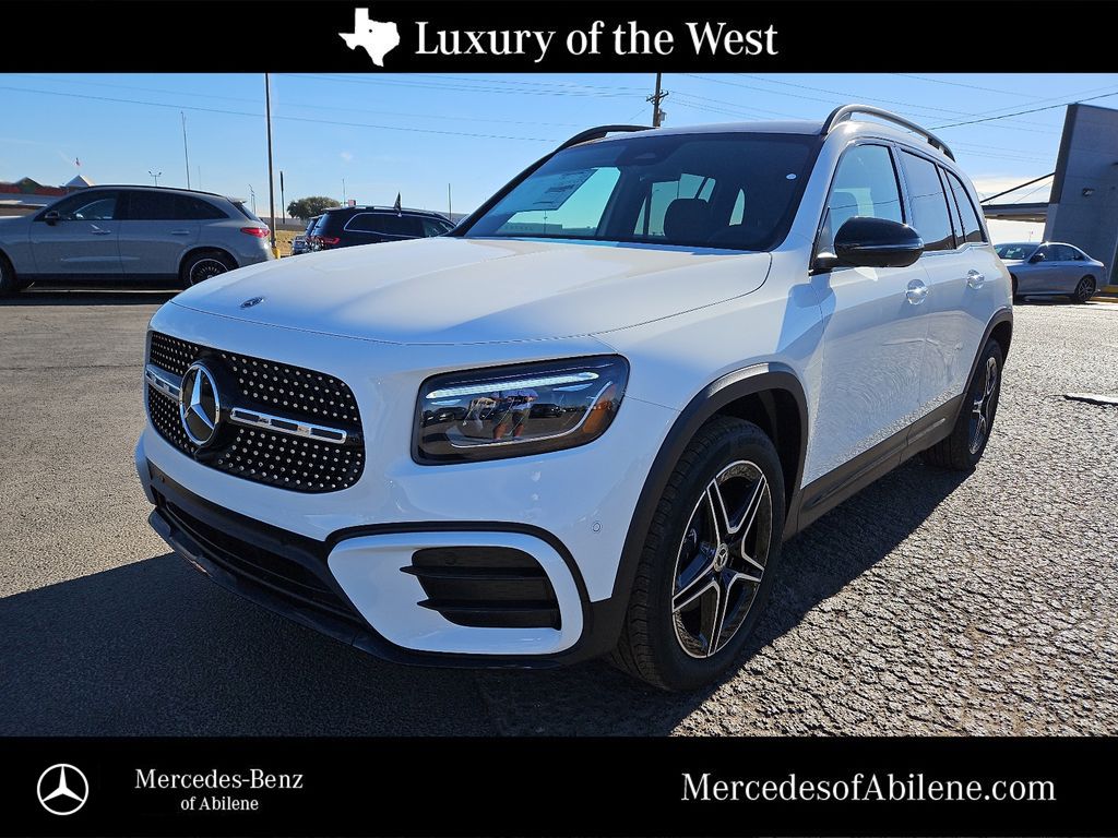 2026 Mercedes-Benz GLB GLB 250's photo