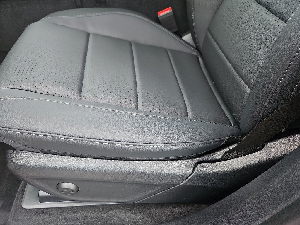 2025 Mercedes-Benz GLS Base - Photo 22