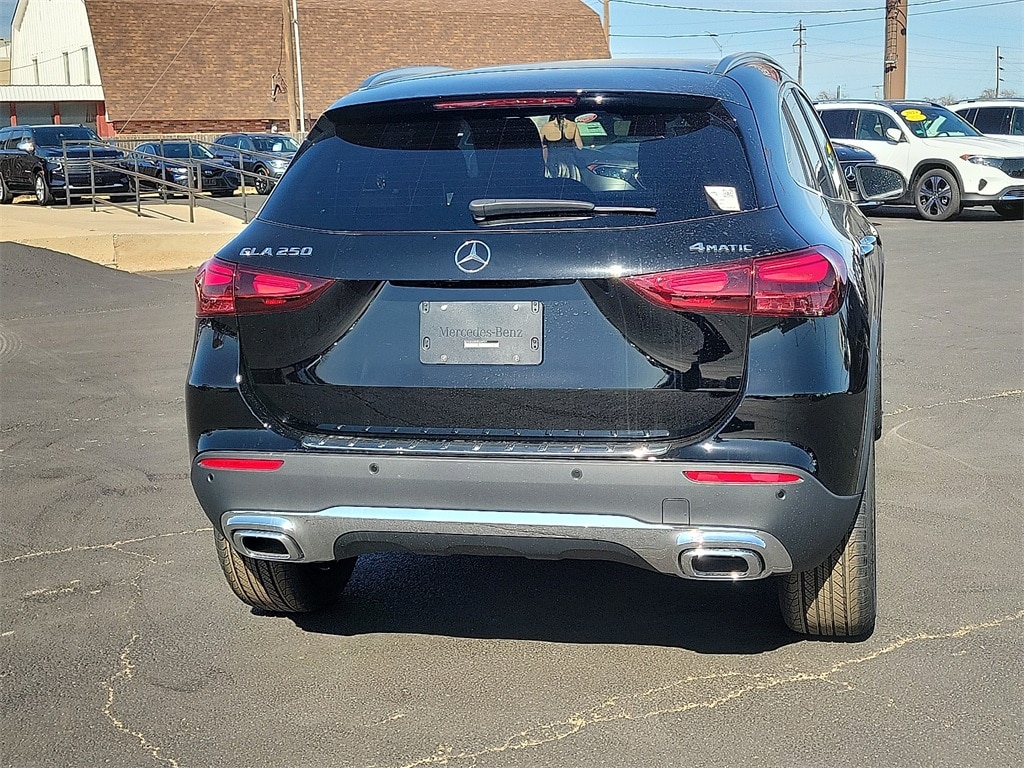 New 2025 Mercedes-Benz GLA 250 4MATIC SUV
