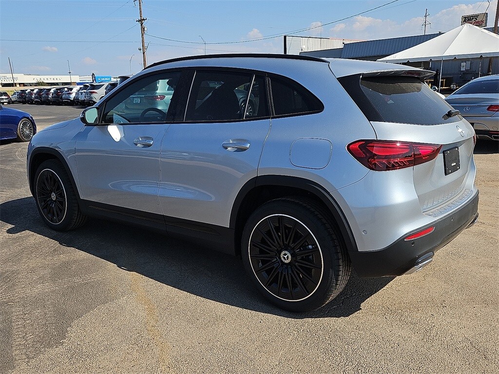 2026 Mercedes Benz GLA 250 photo 3
