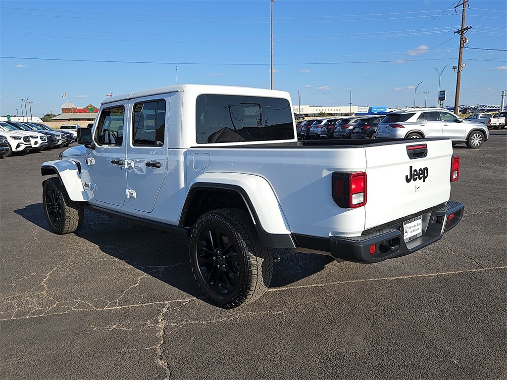 2024 Jeep Gladiator Sport photo 4