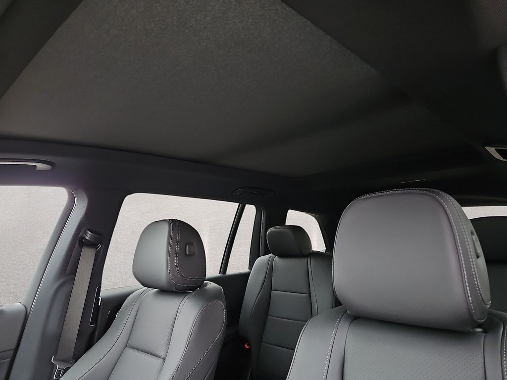 2025 Mercedes-Benz GLS Base - Photo 19