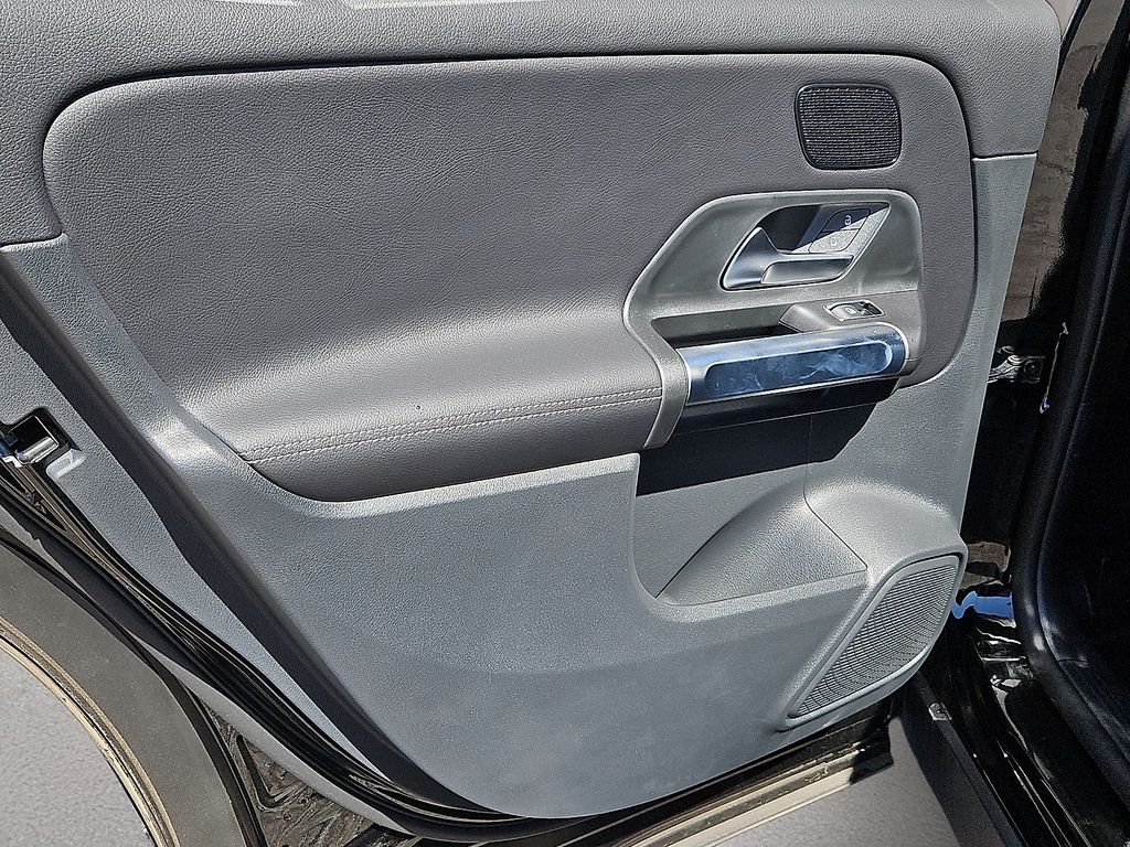 2025 Mercedes-Benz GLB Base - Photo 14