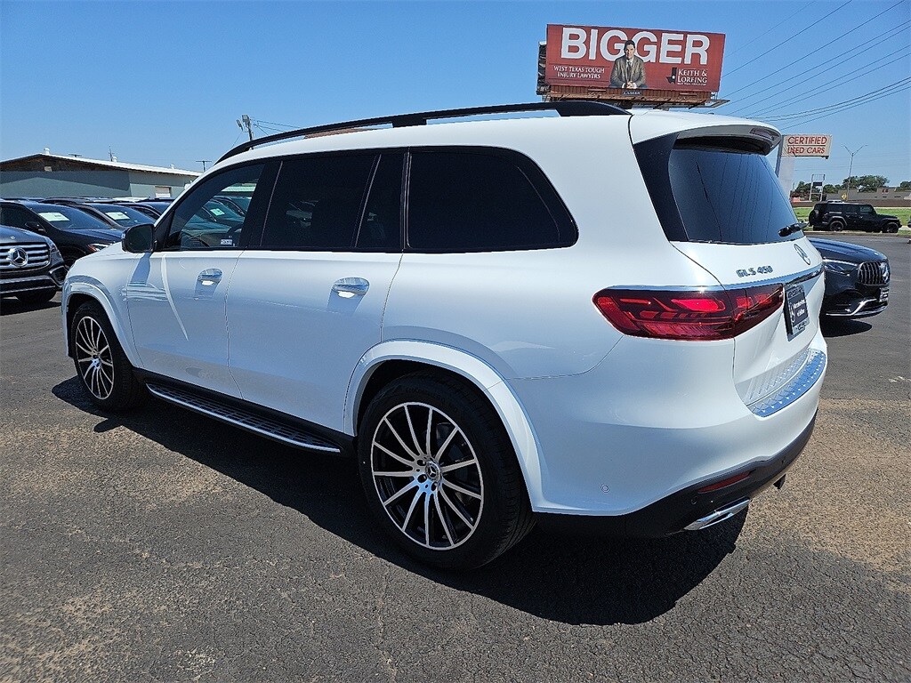 2025 Mercedes Benz GLS 450 4MATIC photo 3