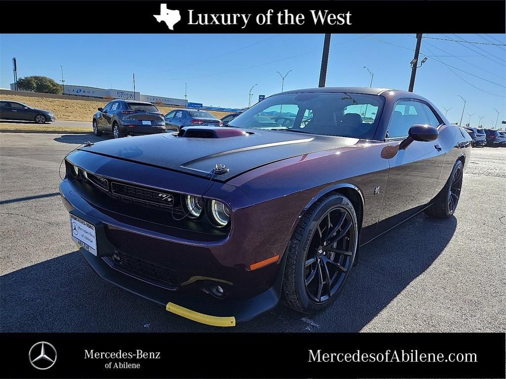 2020 Dodge Challenger R/T's photo