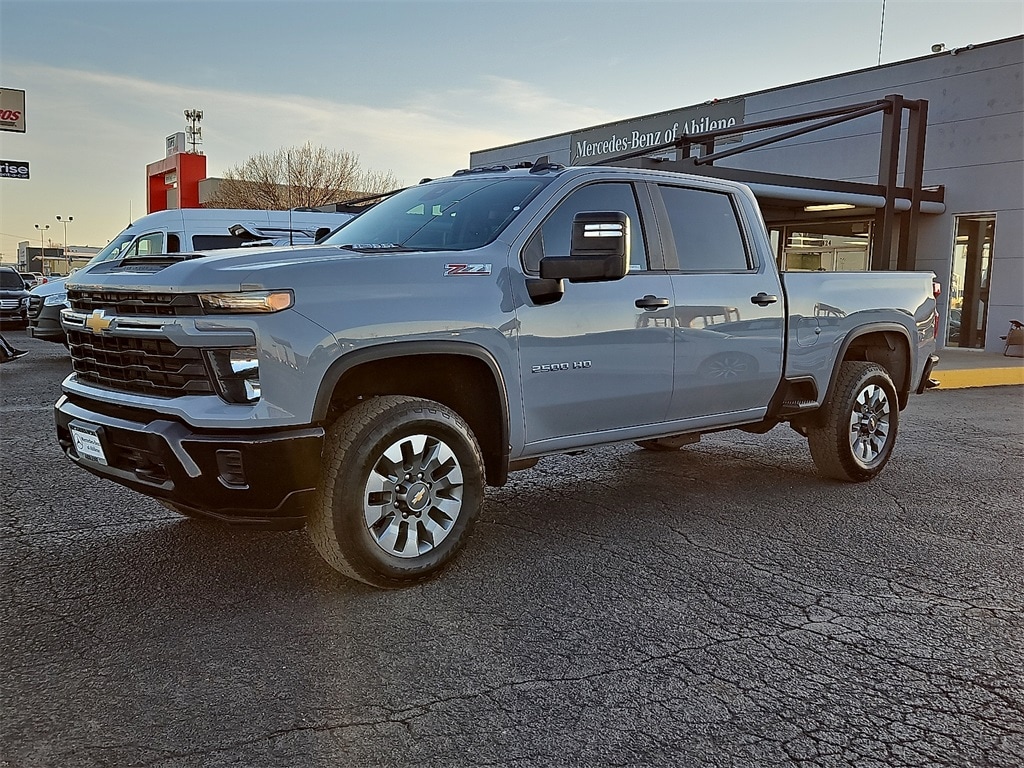 Used 2025 Chevrolet Silverado 2500 HD Custom Truck Crew Cab