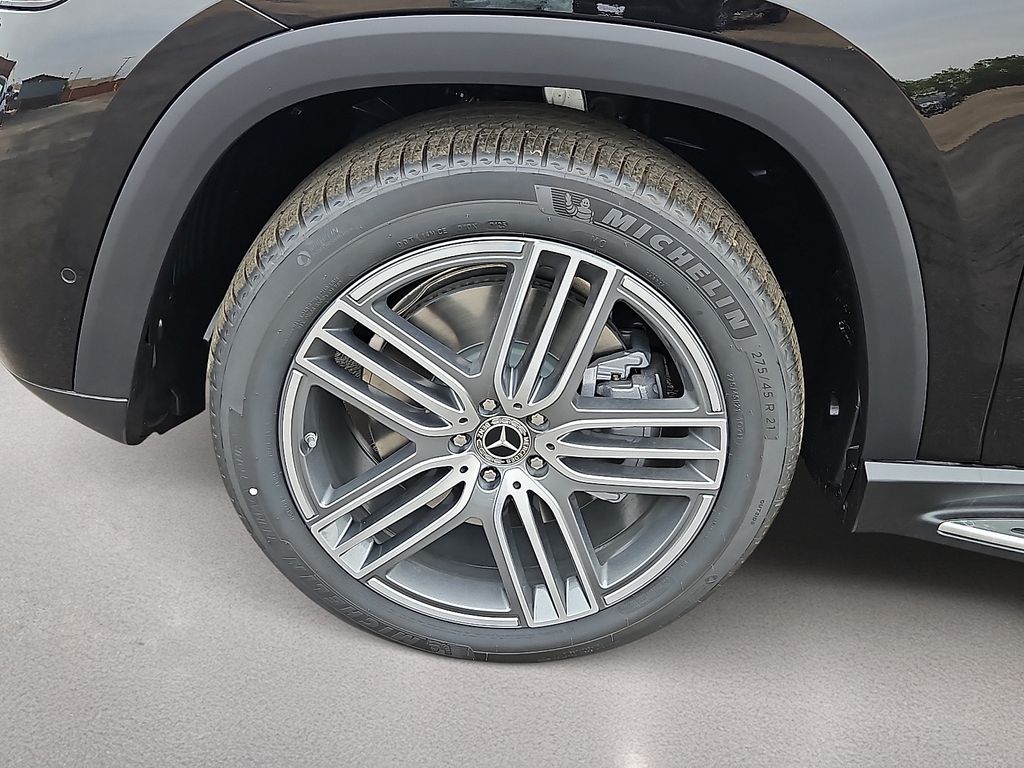 2025 Mercedes-Benz GLS Base - Photo 13