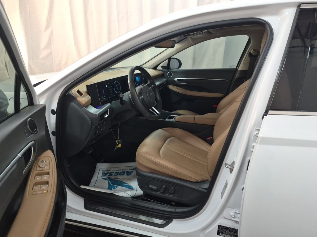 Used 2025 Hyundai Sonata Hybrid Limited Sedan