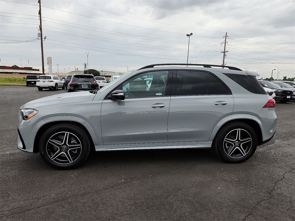 2025 Mercedes Benz GLE 450 4MATIC photo 2