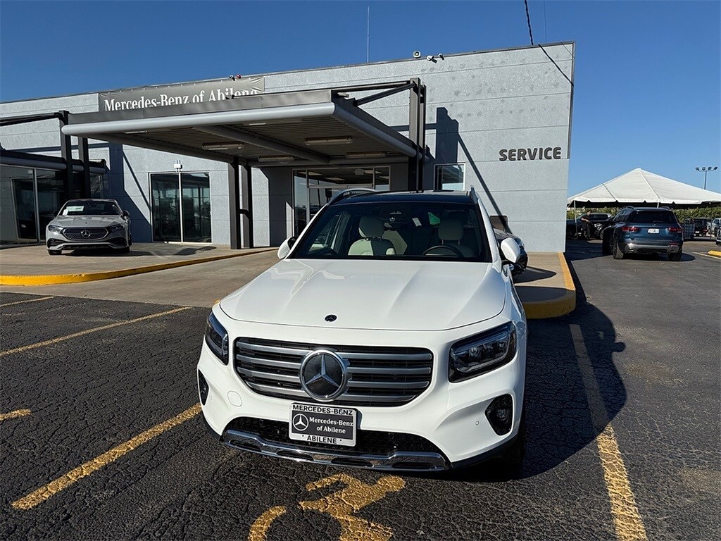 2025 Mercedes Benz GLB 250 photo 2