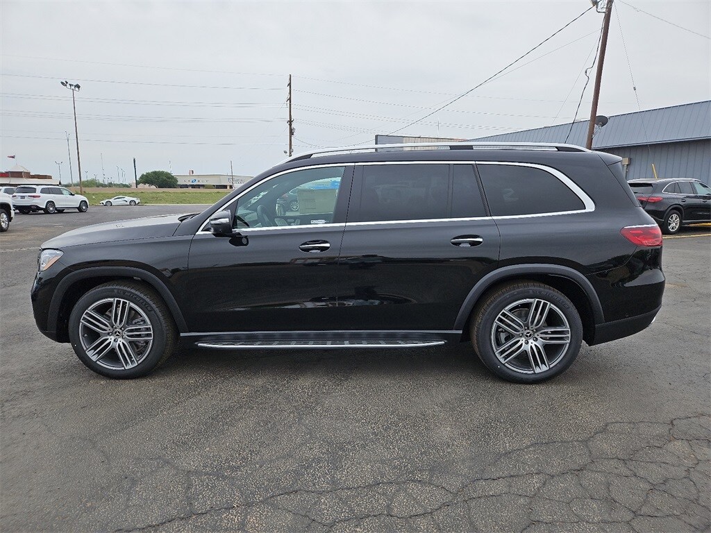 2025 Mercedes Benz GLS 450 4MATIC photo 3