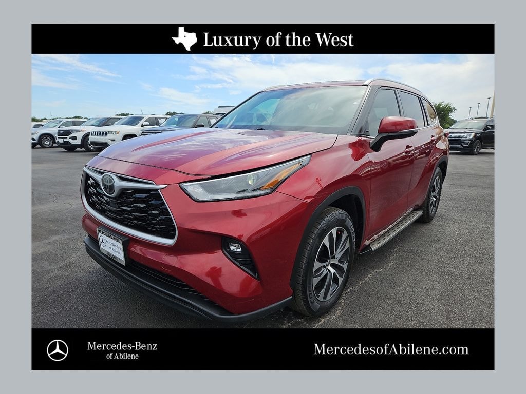 Used 2021 Toyota Highlander XLE SUV