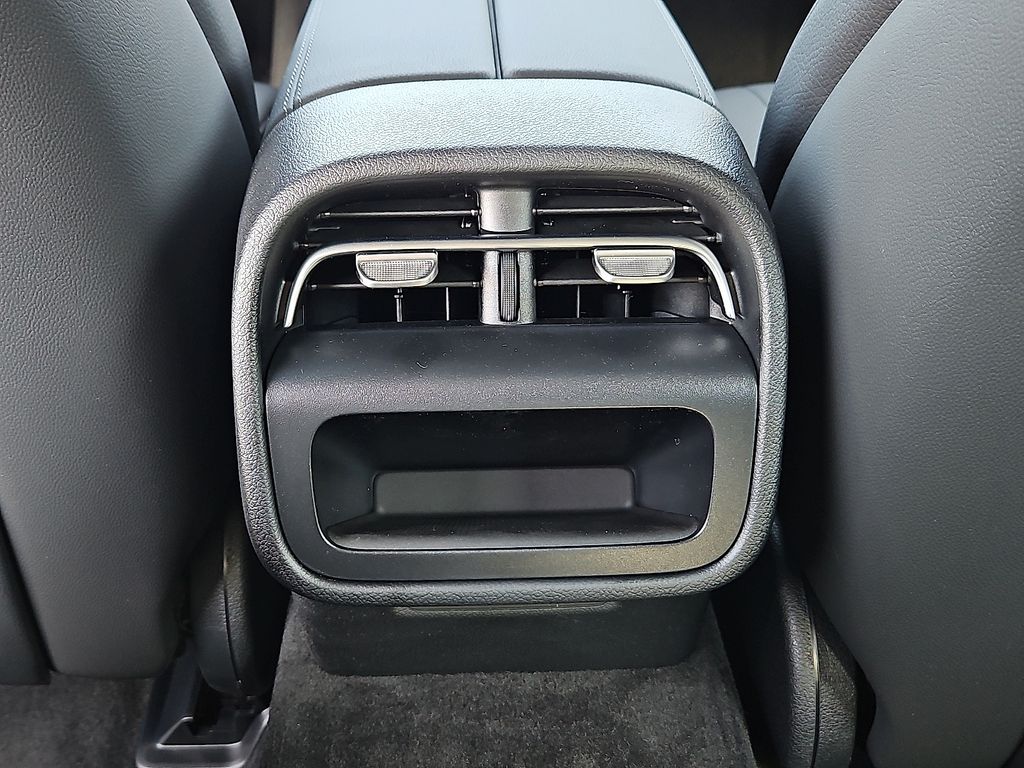 2025 Mercedes-Benz E-Class E350 - Photo 17