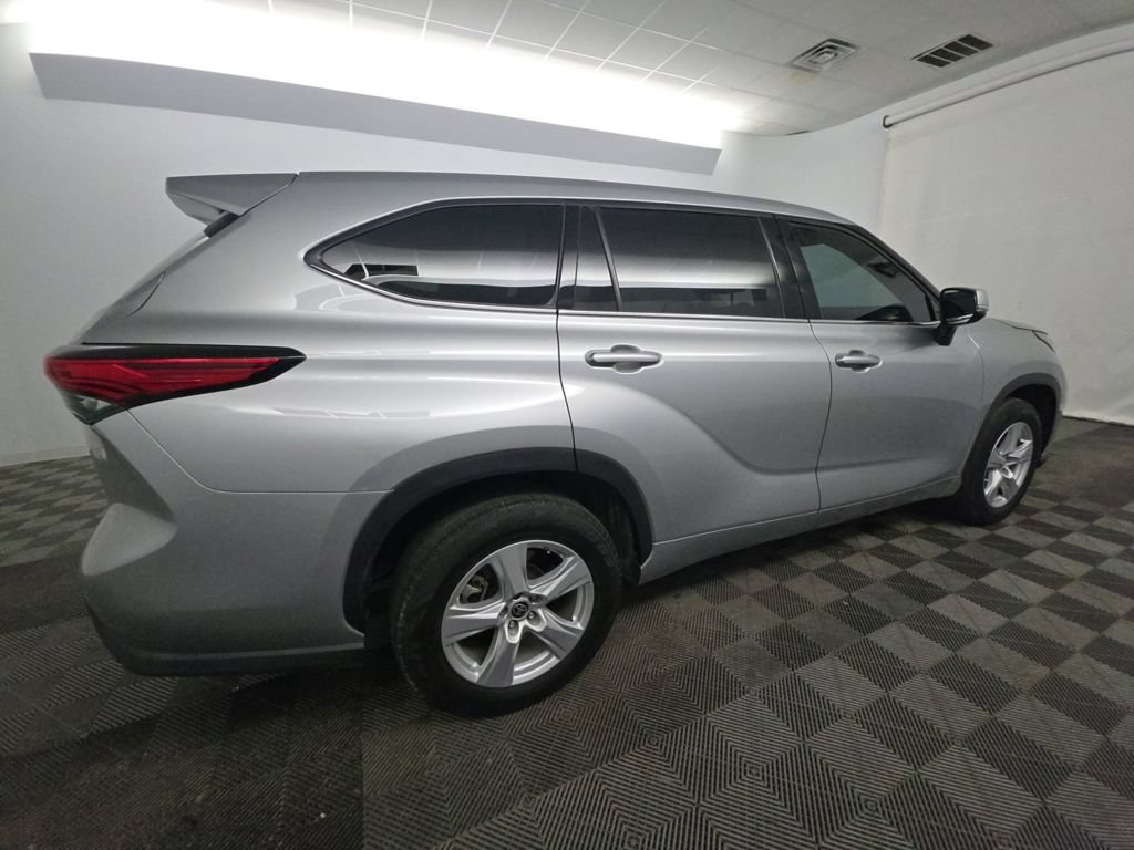 Used 2022 Toyota Highlander L SUV