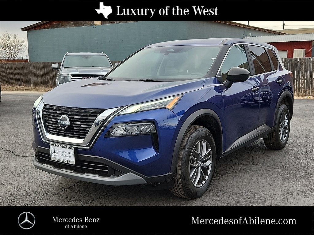 2023 Nissan Rogue S's photo