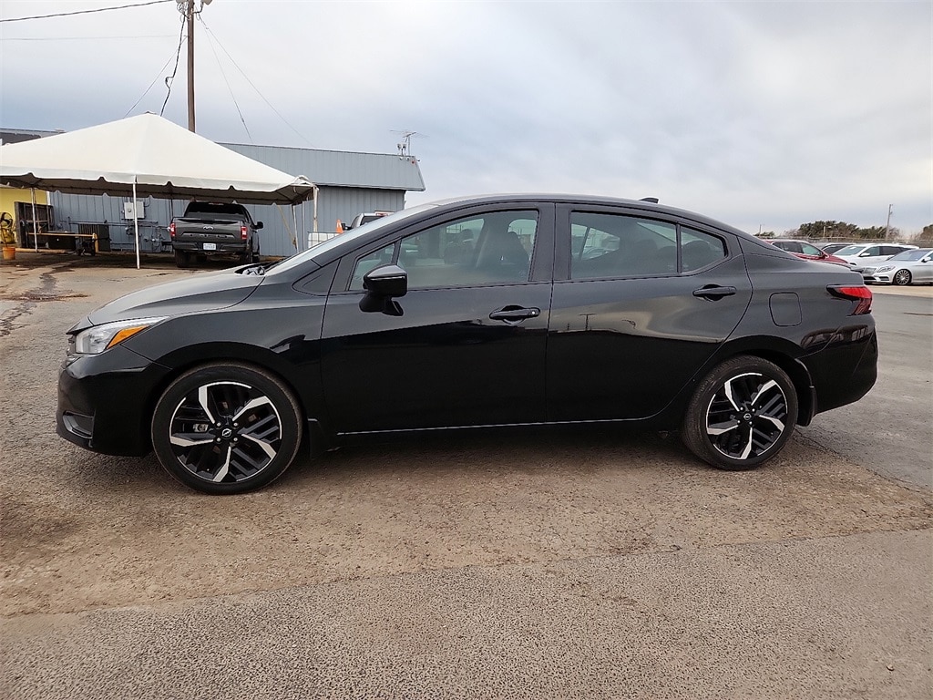 Used 2025 Nissan Versa 1.6 SR Sedan