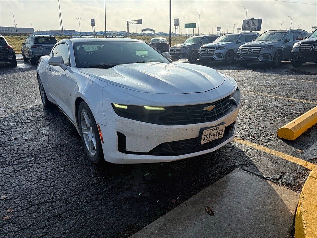 2021 Chevrolet Camaro 1LS 1LT photo 3